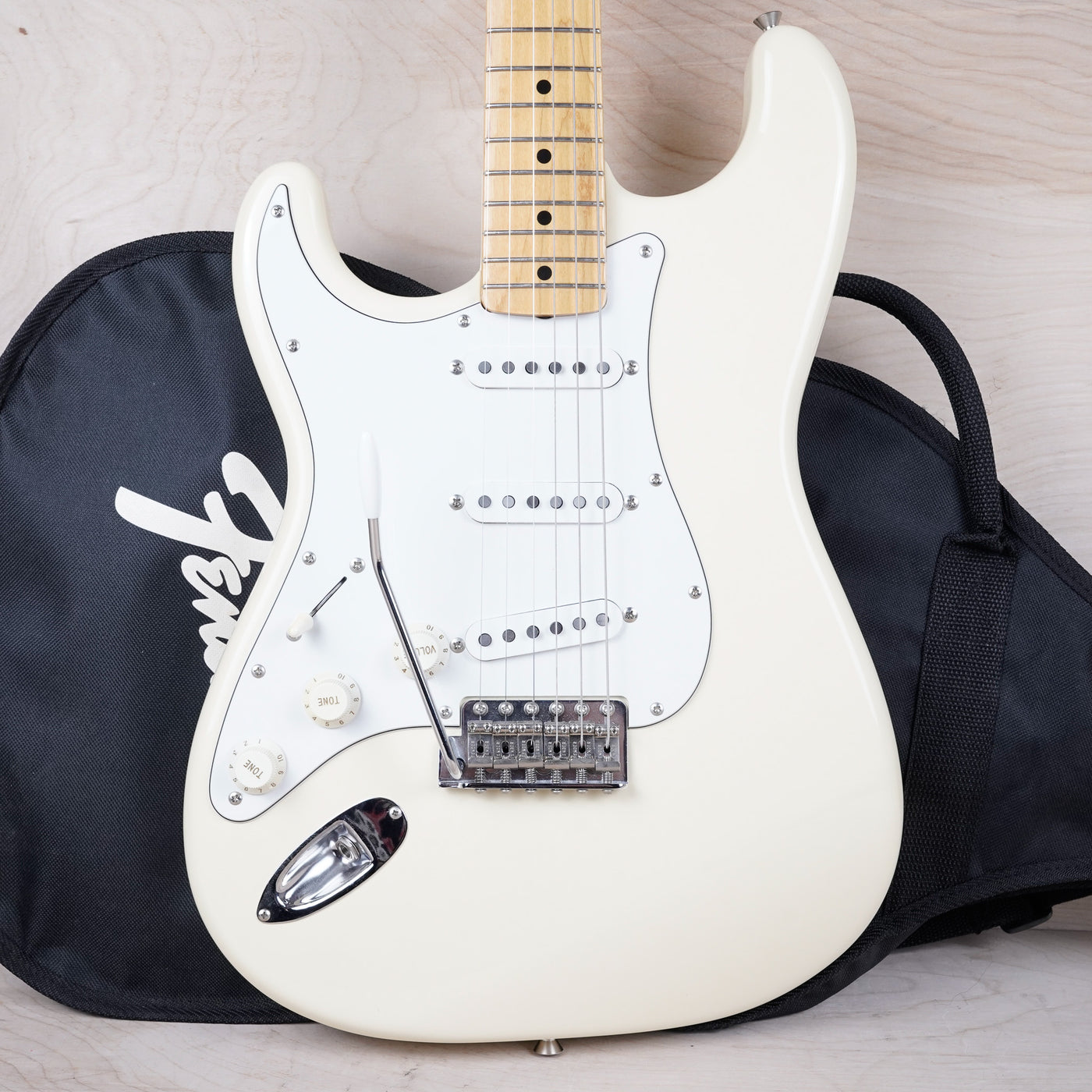 Fender ST68-75L Stratocaster Reissue CIJ Left Handed 2002 Vintage White '68 Japan w/ Bag