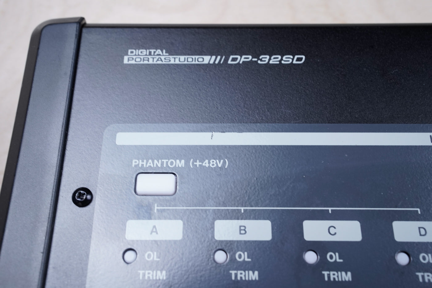 TASCAM DP-32SD 32-track Digital Portastudio Black w/ Power Supply