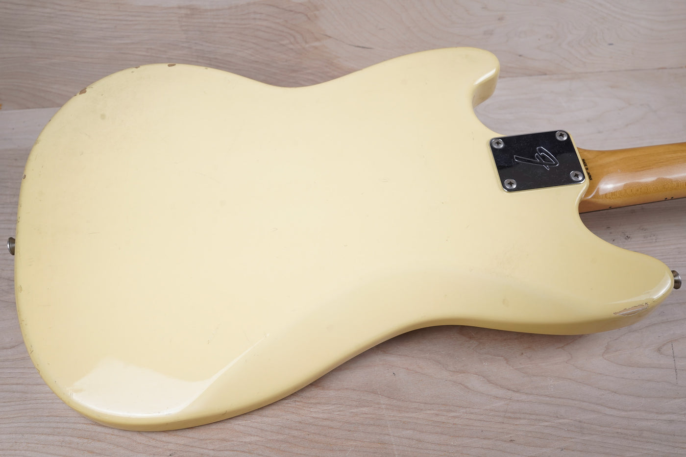 Fender MG-69 Mustang Reissue MIJ 1993 Yellow White Made in Japan w/ Bag