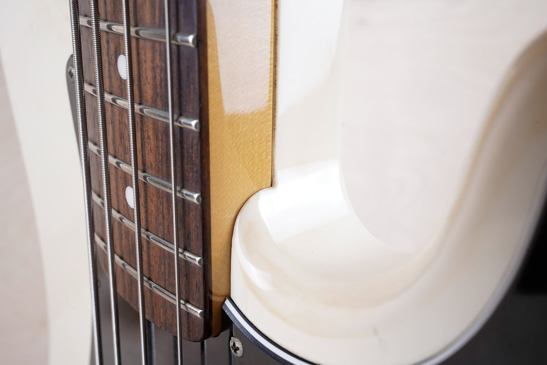 Fender PB70-70US Precision Bass Reissue CIJ Olympic White