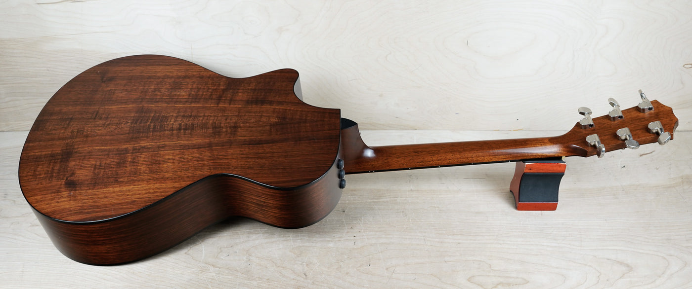 Taylor 322ce Tasmanian Blackwood 2016 Shaded Edgeburst USA w/ OHSC