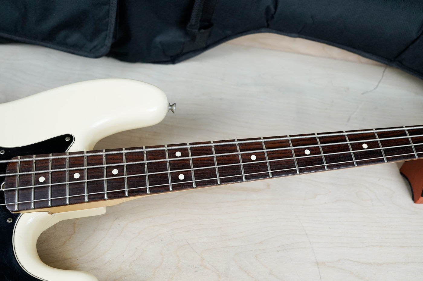 Fender American Special Jazz Bass 2010 Olympic White w/ Bag