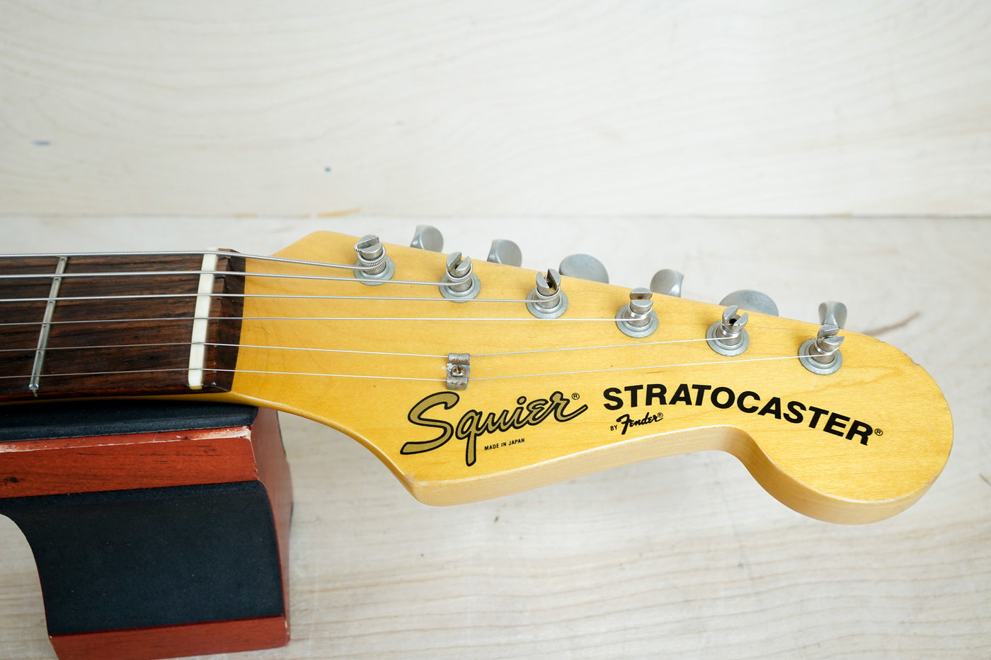 Squier SST JV Stratocaster MIJ 1983 Fiesta Red Vintage Fender Japan Fujigen w/ Bag