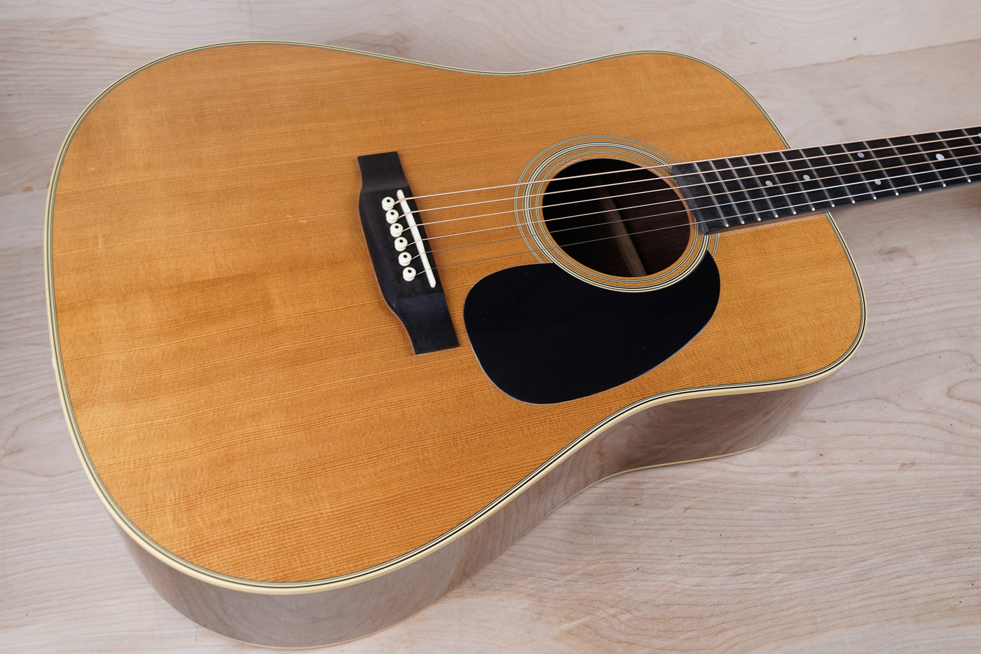 Martin D-28 Acoustic Guitar 2010 Natural w/ OHSC