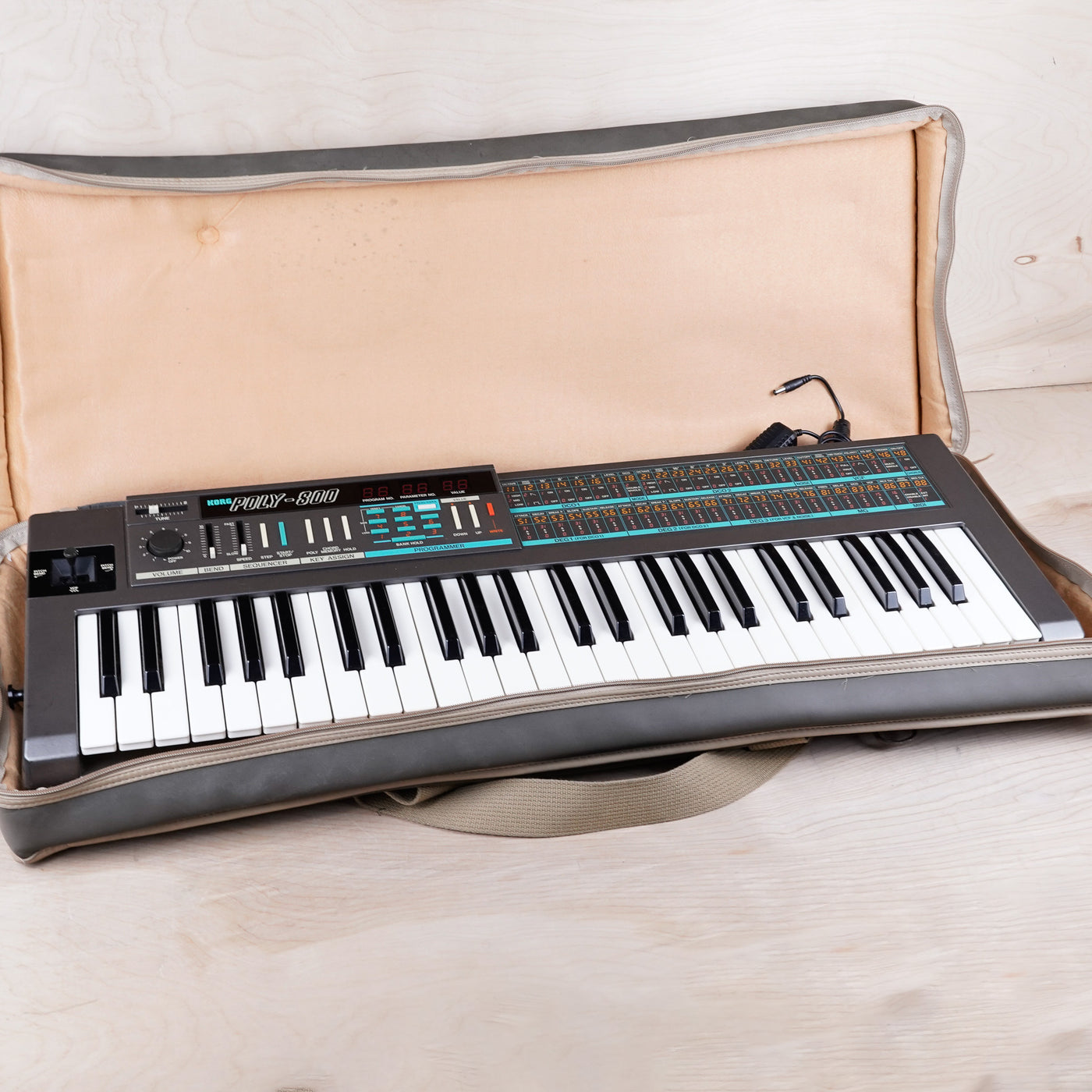 Korg Poly-800 Polyphonic Analog Synthesizer 1983 Made in Japan MIJ w/ Bag