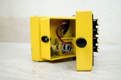 Boss OS-2 OverDrive/Distortion (Silver Label) 2002 Yellow w/ Manual