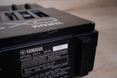 Yamaha DX7S Programmable Algorithm Synthesizer 61 Key Synthesizer 100V Made in Japan MIJ
