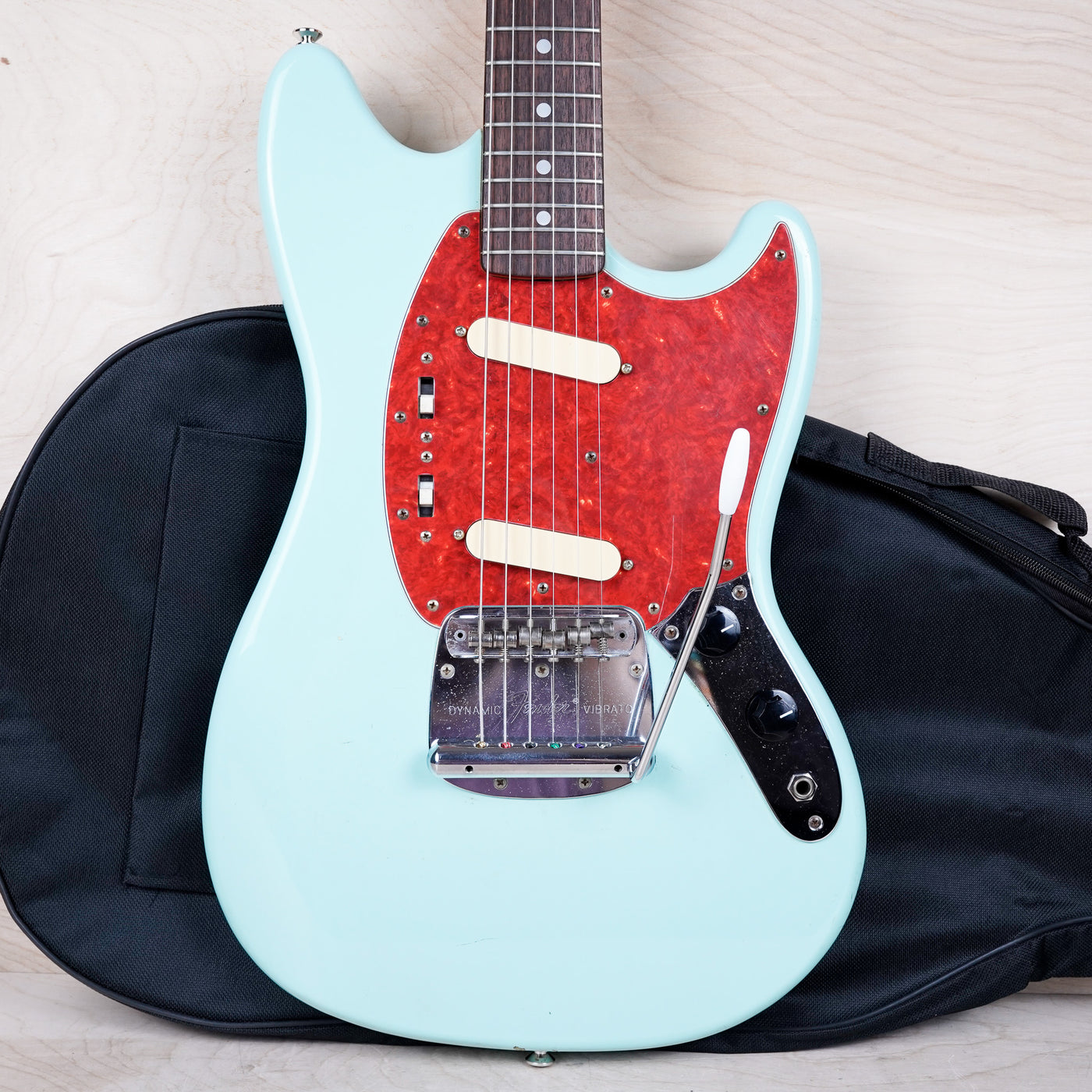 Fender MG-69 Mustang Reissue MIJ 1997 Sonic Blue Made in Japan w/ Bag