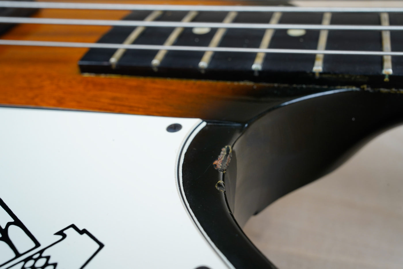 Gibson Thunderbird IV 1997 Vintage Sunburst Bass w/ OHSC