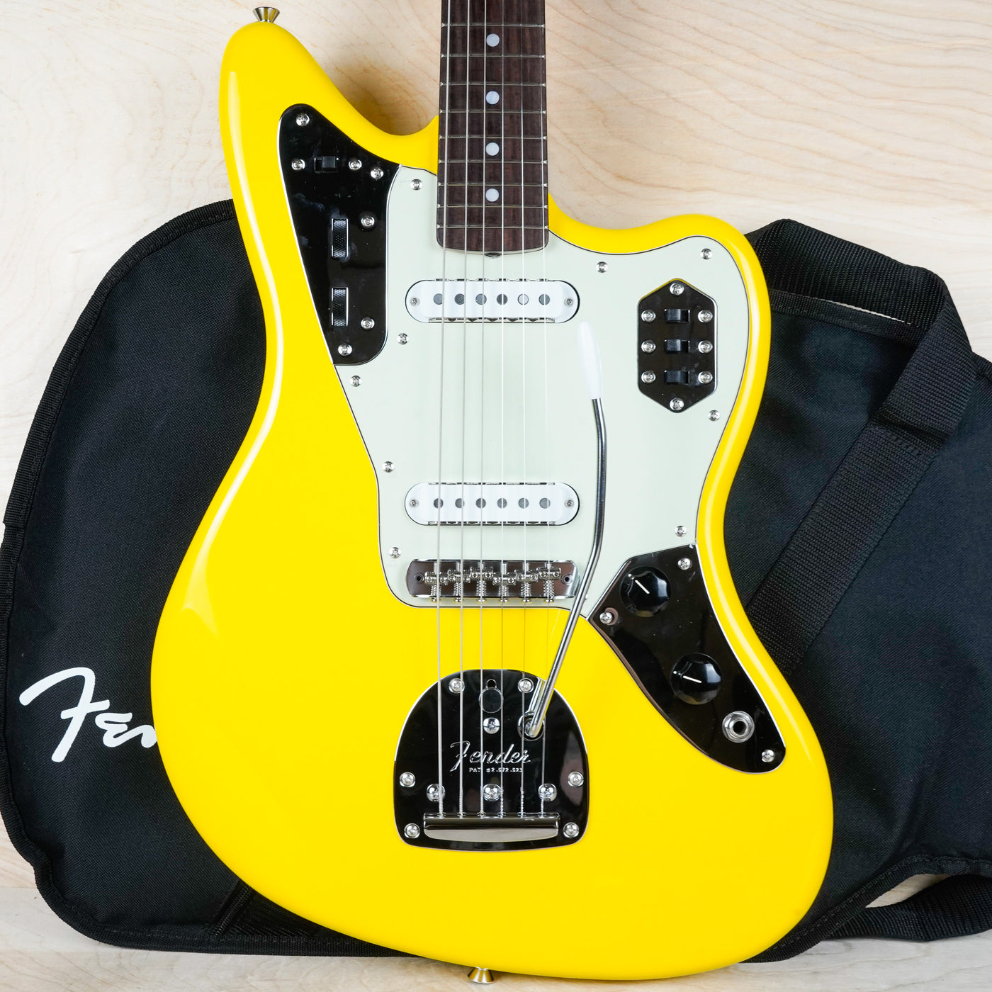 Fender FSR Traditional II '60s Jaguar MIJ 2026 Graffiti Yellow