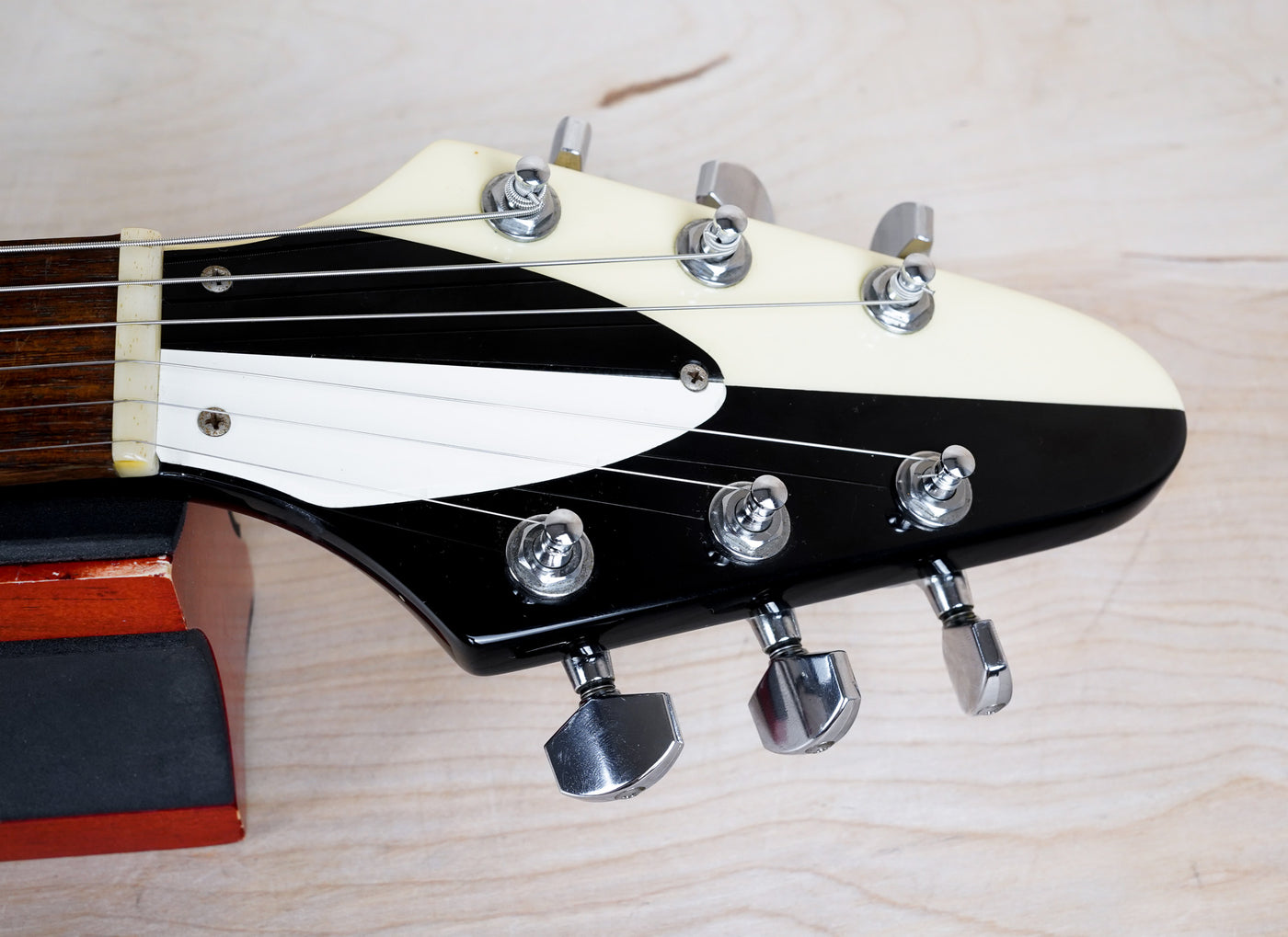 ESP Edwards E-FV-125WB Michael Schenker Signature Flying V 2007 Black and White w/ Bag