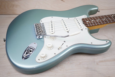 Fender American Vintage '62 Stratocaster Reissue 2001 Aged Ice Blue Metallic Matching Headstock w/ OHSC