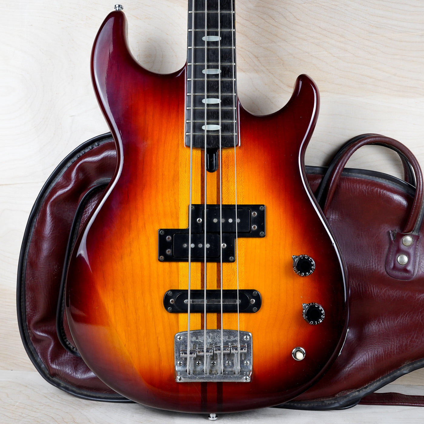 Yamaha Broad Bass BB-2000 MIJ 1983 Red Sunburst Vintage Japan w/ Bag