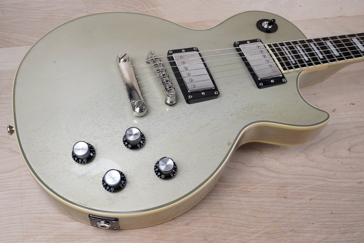 Epiphone Les Paul Custom Pro Limited Edition 2013 TV Silver w/ OHSC