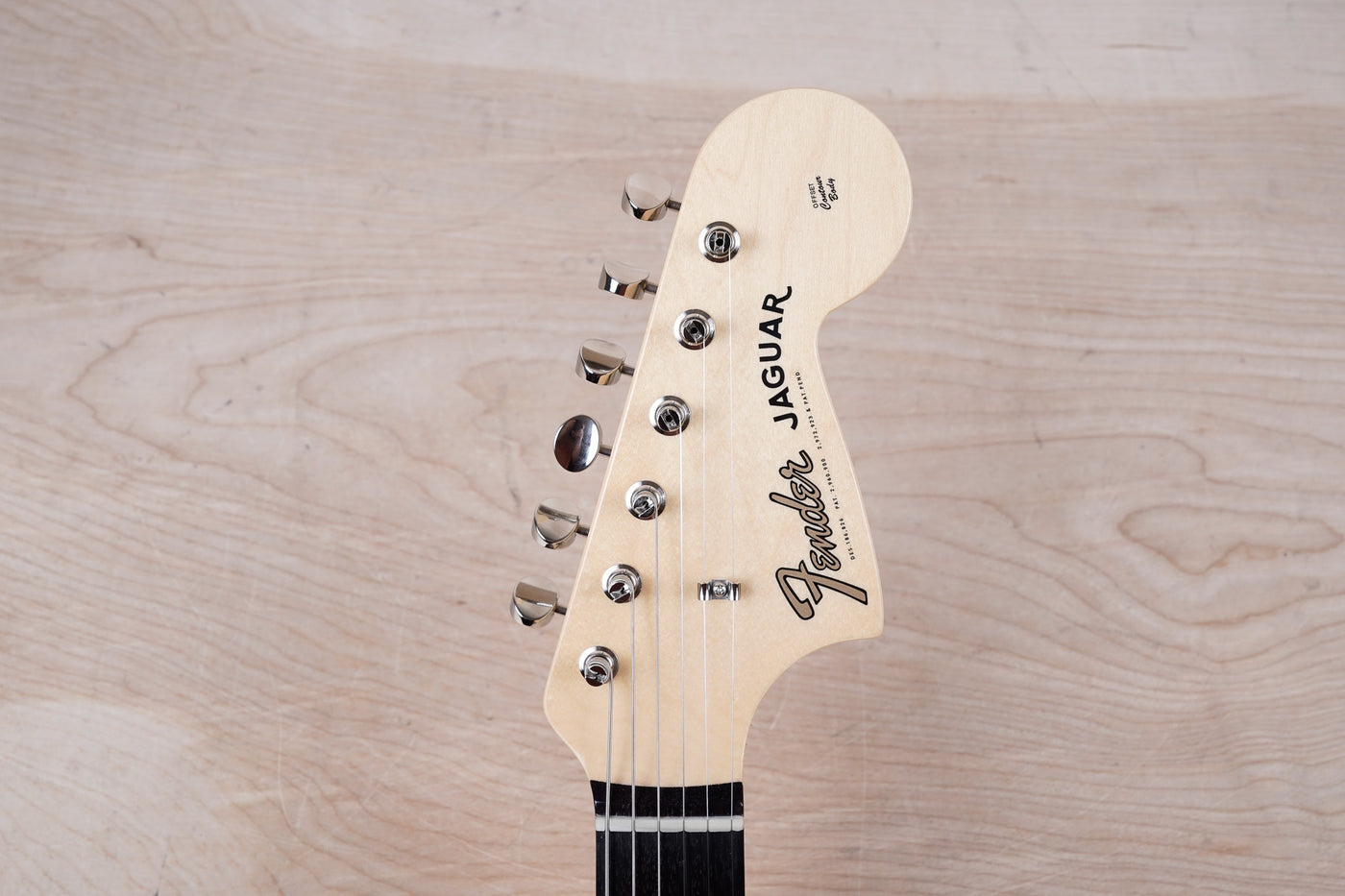 Fender Made in Japan 2025 Collection Traditional II '60s Jaguar 2025 Black w/ Sunburst Competition Stripe w/ Bag