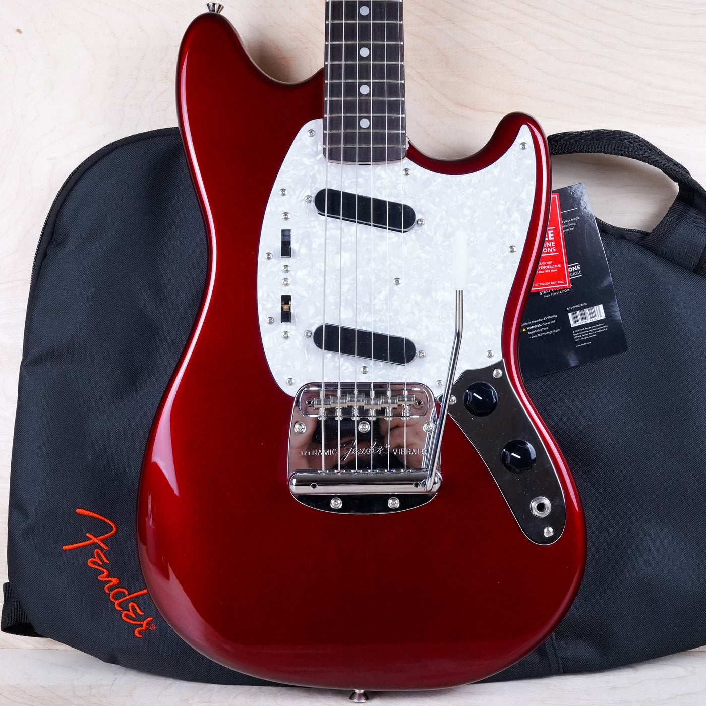 Fender MG-69 MH Mustang '69 Reissue MIJ 2010 Candy Apple Red with