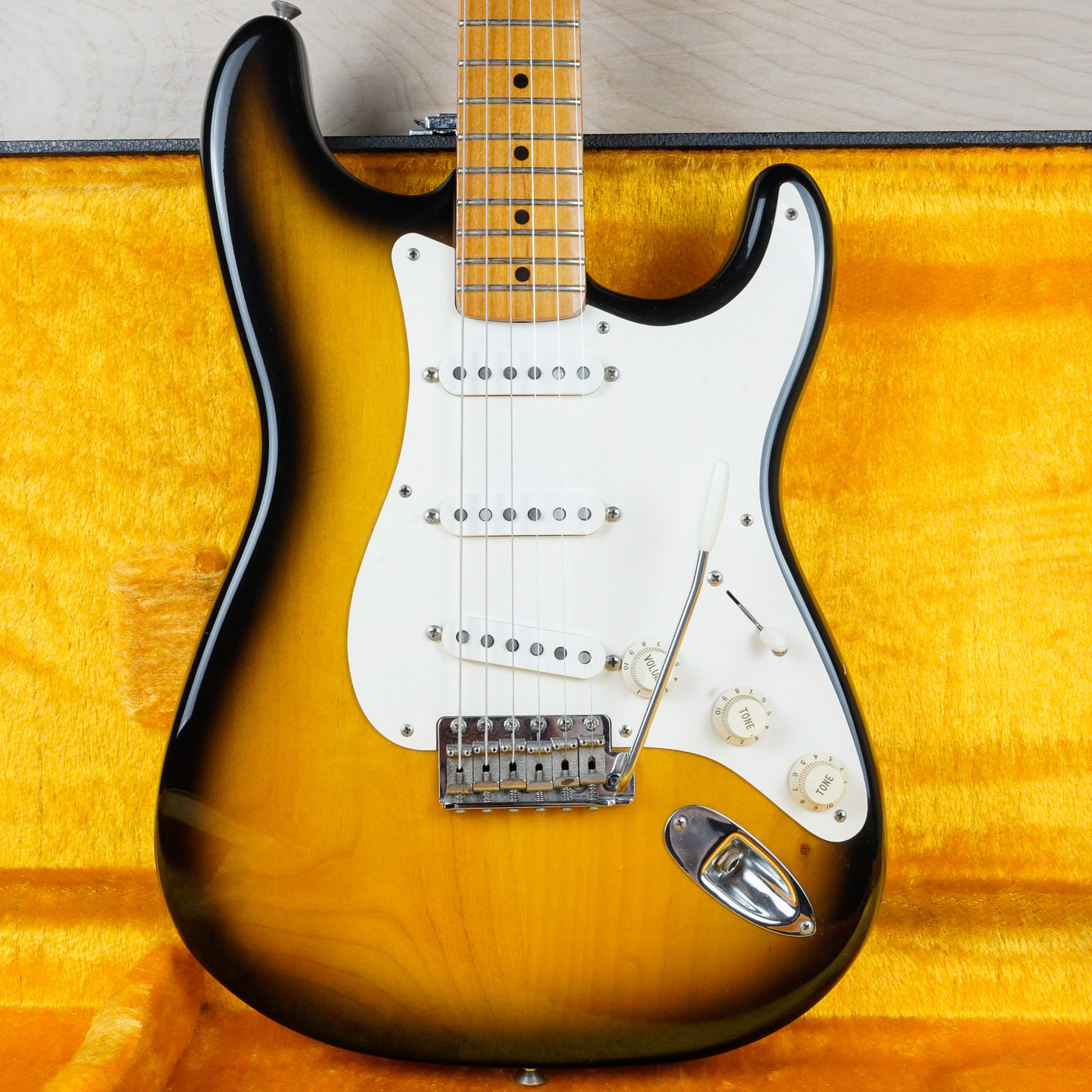 Fender American Vintage '57 Stratocaster 1998 Sunburst USA w/ Hard Case