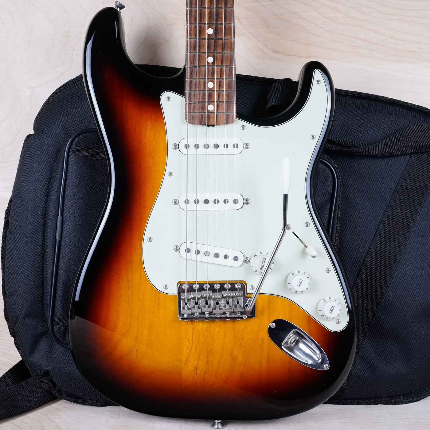 Fender Heritage '60s Stratocaster MIJ 2021 Sunburst Lacquer Finish