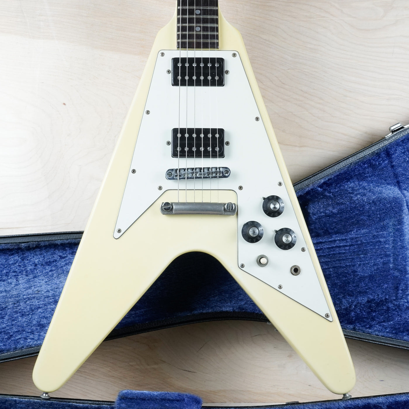 Greco FV600 MIJ 1978 White Vintage Japan '67 Reissue Flying V Style w/ Hard Case