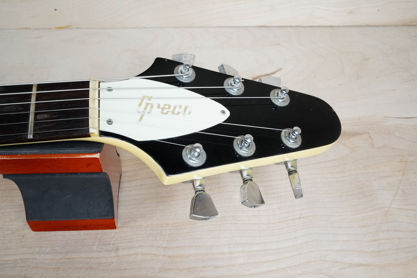 Greco FV600 MIJ 1978 White Vintage Japan '67 Reissue Flying V Style w/ Hard Case