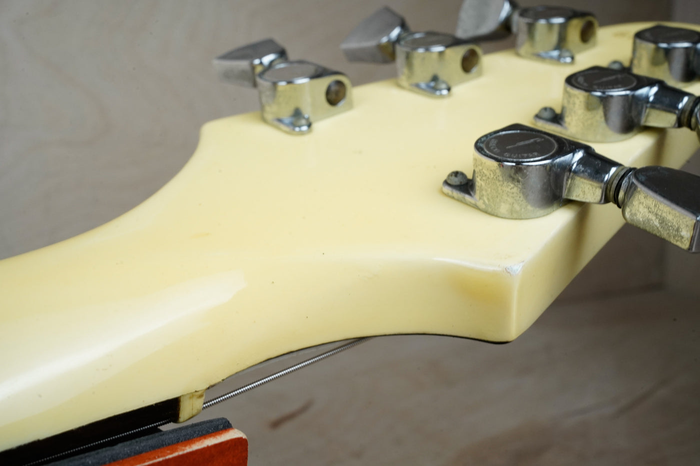 Greco FV600 MIJ 1978 White Vintage Japan '67 Reissue Flying V Style w/ Hard Case