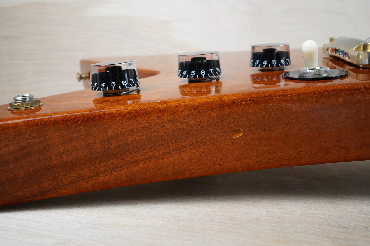 Gibson Moderne XL 2012 Translucent Amber w/ OHSC