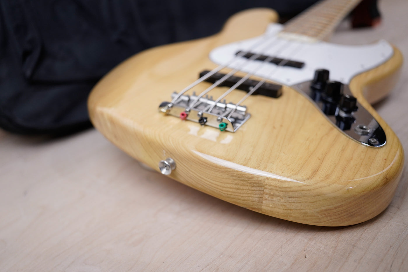 Fender JB-75 Jazz Bass Reissue CIJ 2002 Natural Crafted in Japan w/ Bag