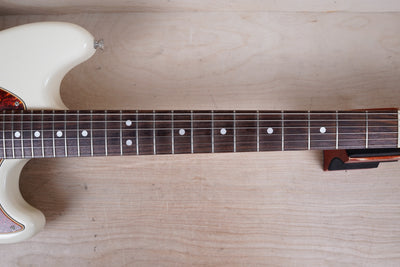 Fender MG65-86 Mustang Reissue CIJ 2006 Vintage White '65 Japan w/ Bag
