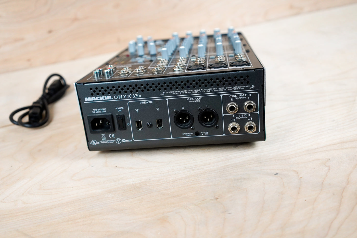 Mackie Onyx 820i Firewire Interface and Analog Mixer – Flash Flood Gear