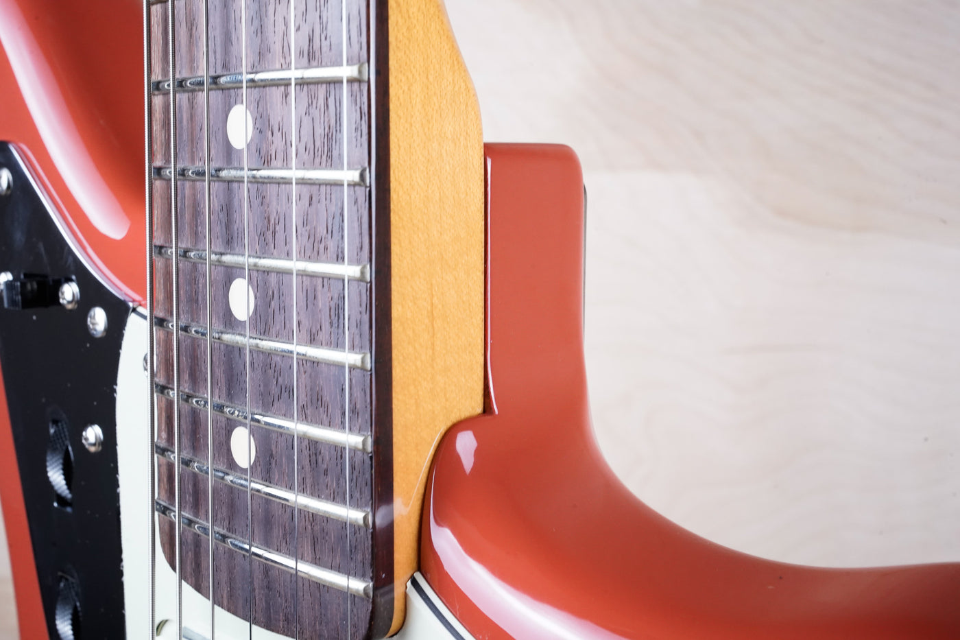 Fender FSR Traditional II '60s Jaguar MIJ 2025 Fiesta Red w/ Matching Headstock USA Pure Vintage Pickups w/ Bag