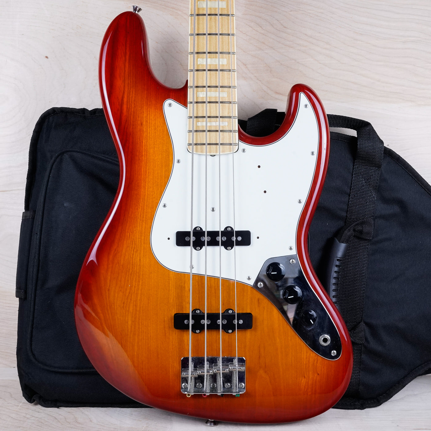 Fender JB-75 Jazz Bass Reissue MIJ 2010 Light Amber Sunburst Japan w/ Bag