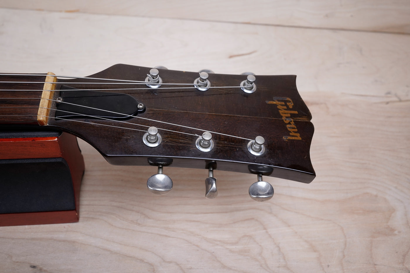 Gibson SG-100 1972 Walnut Vintage w/ Hard Case