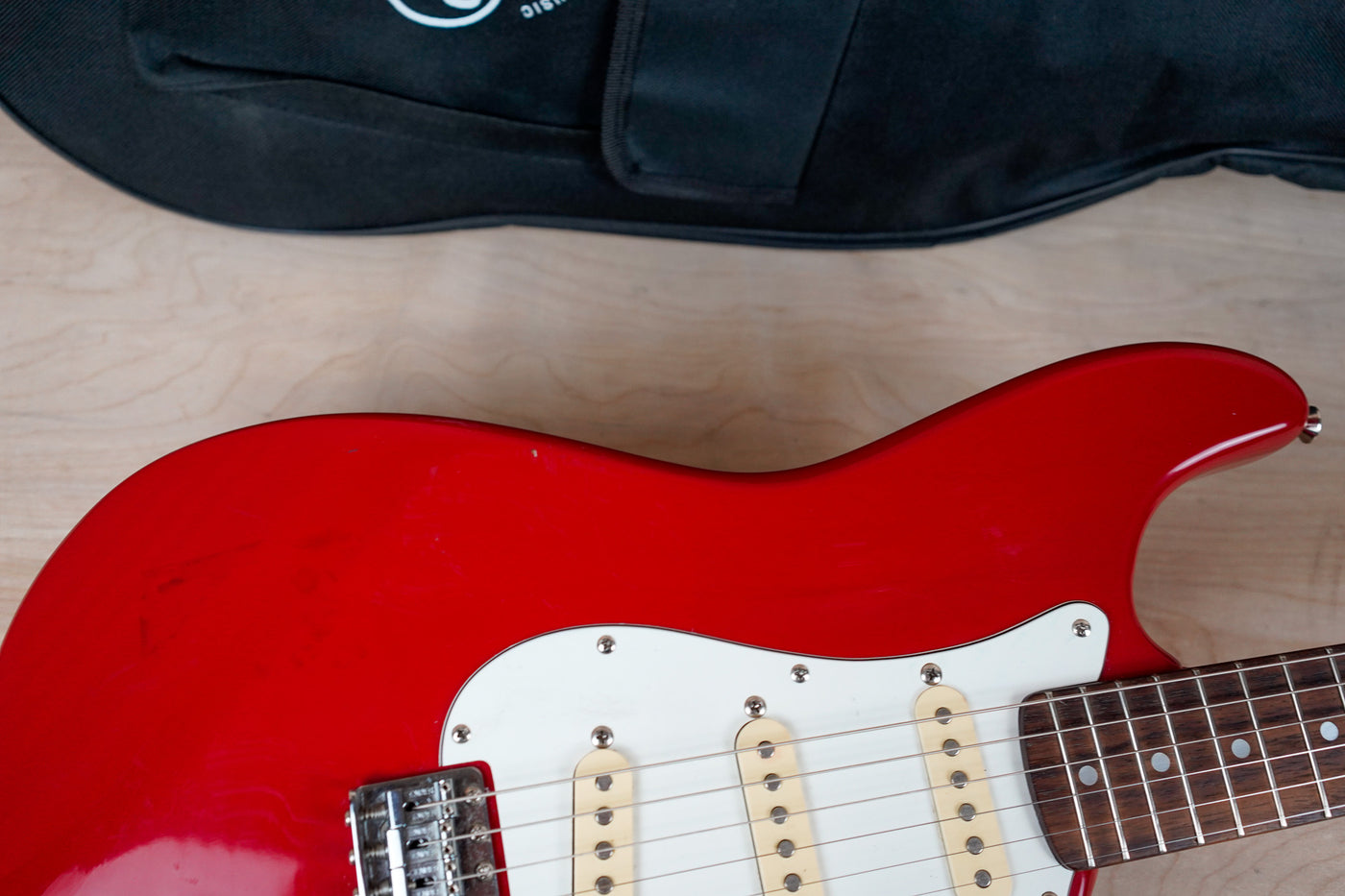Fender "Squier Series" Standard Stratocaster 1992 Torino Red Made in Korea MIK w/ Bag