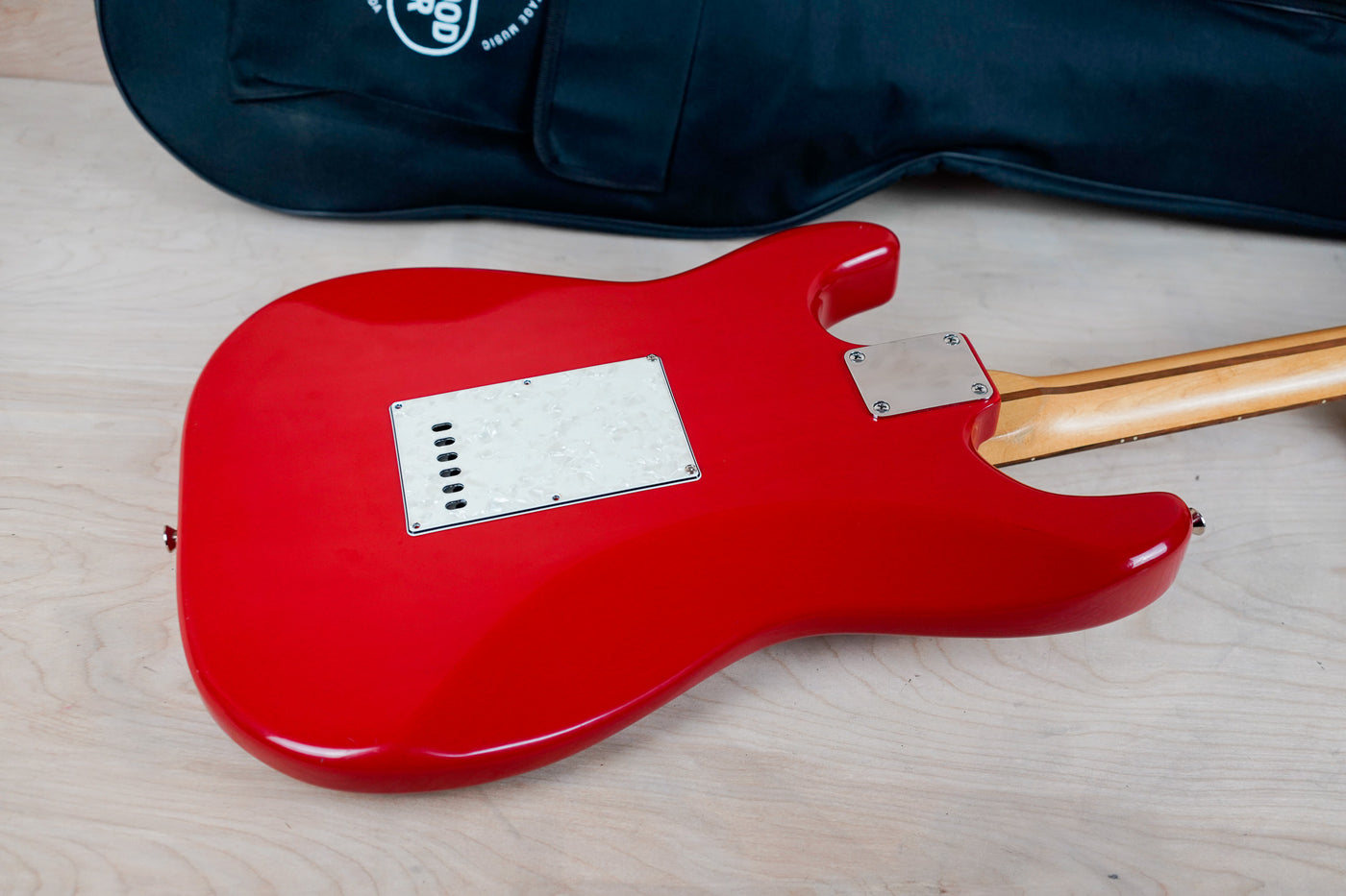 Fender "Squier Series" Standard Stratocaster 1992 Torino Red Made in Korea MIK w/ Bag