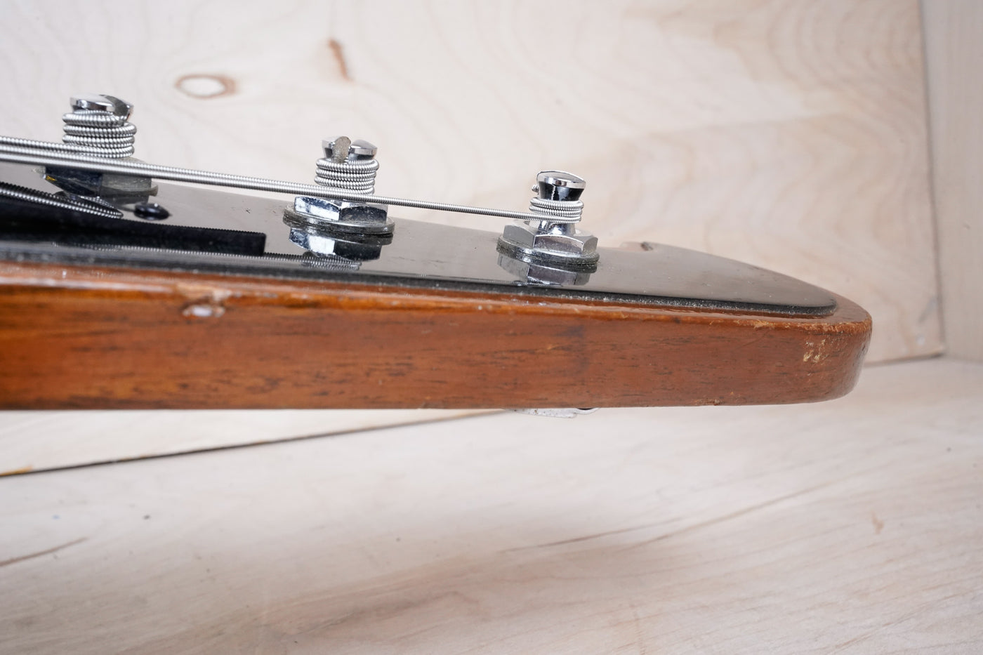 Gibson Thunderbird IV 2005 Vintage Sunburst w/ OHSC