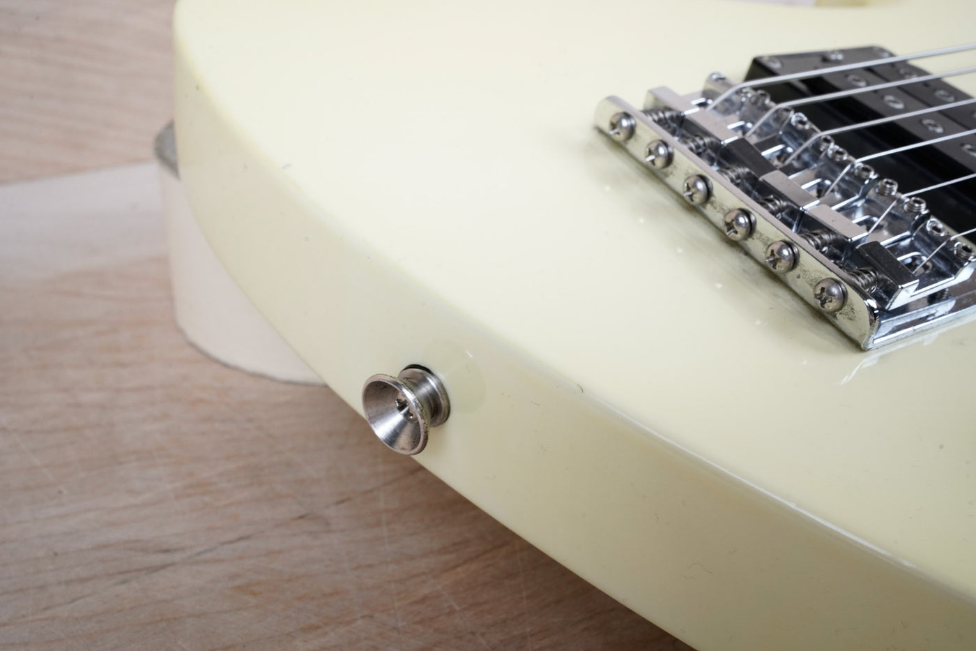 B.C. Rich Warlock WG-035 Mini Guitar 1990's White Made in Japan MIJ w/ Bag