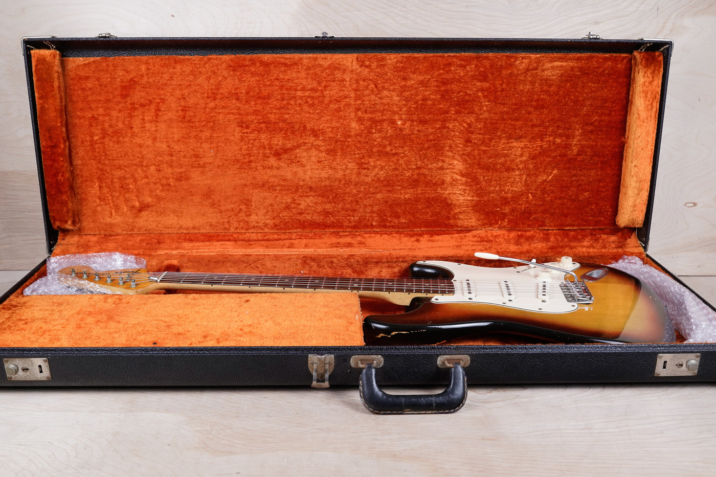 Fender Stratocaster 1972 Sunburst Vintage USA 3-Bolt w/ OHSC