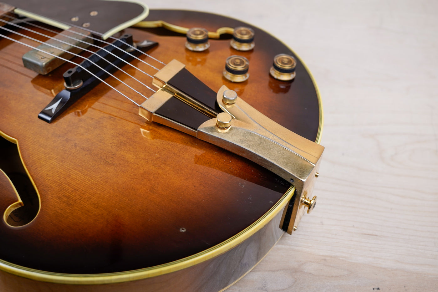Ibanez GB-10 George Benson Signature Hollowbody 1979 Brown Sunburst w/ Hard Case