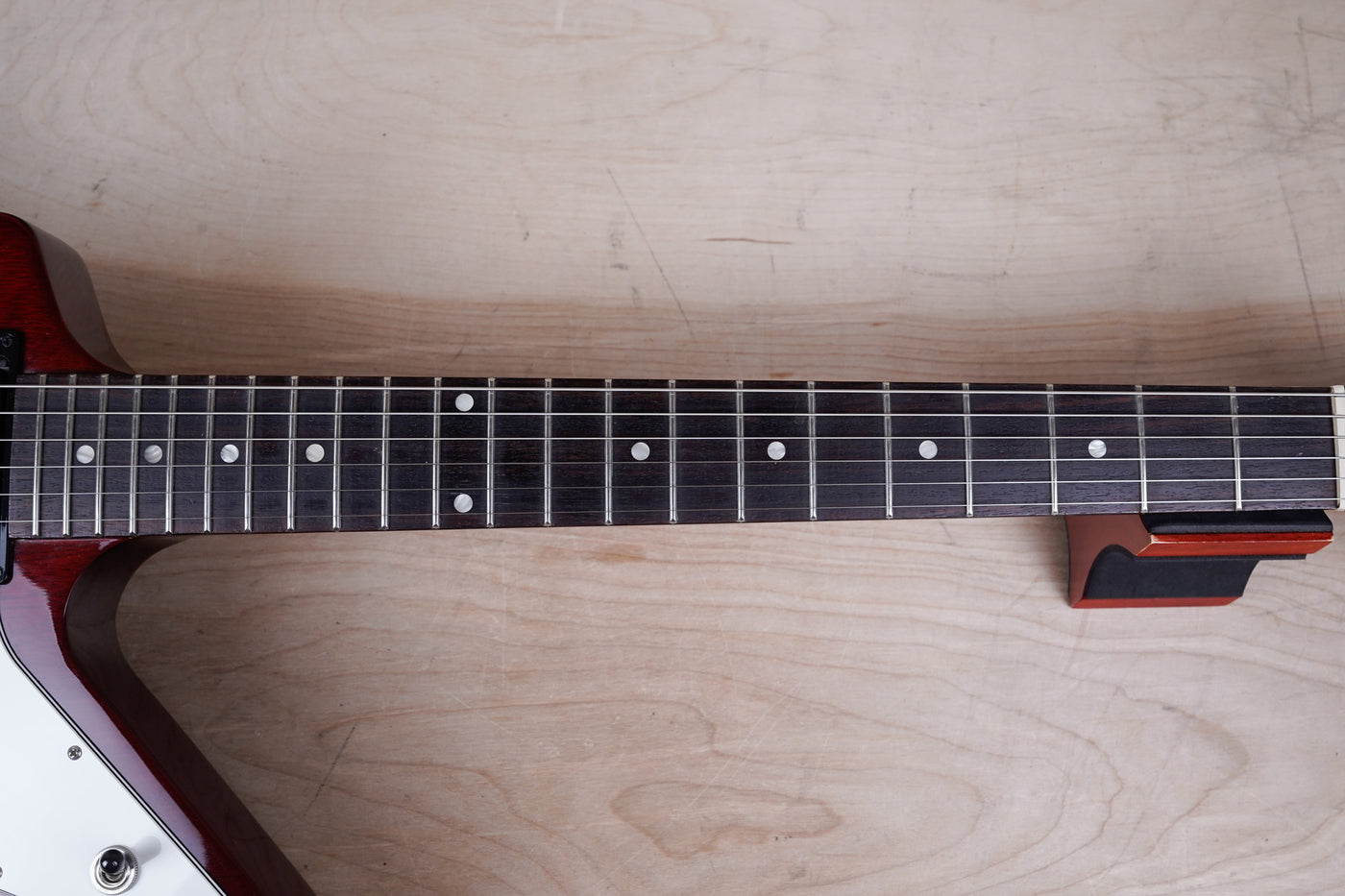 Gibson Explorer T 2016 Cherry w/ Bag