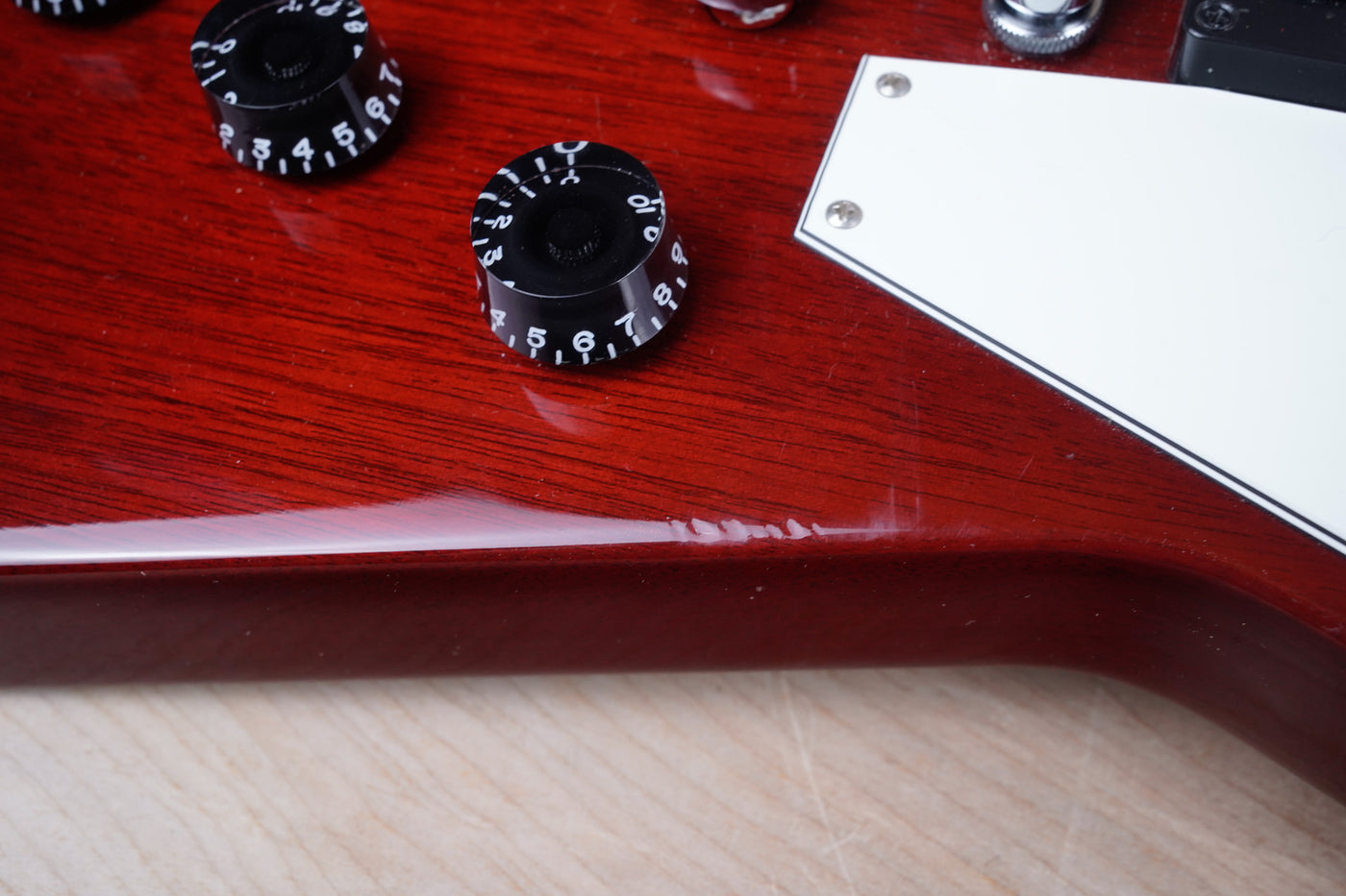 Gibson Explorer T 2016 Cherry w/ Bag