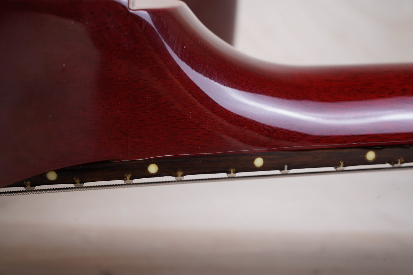 Gibson Explorer T 2016 Cherry w/ Bag