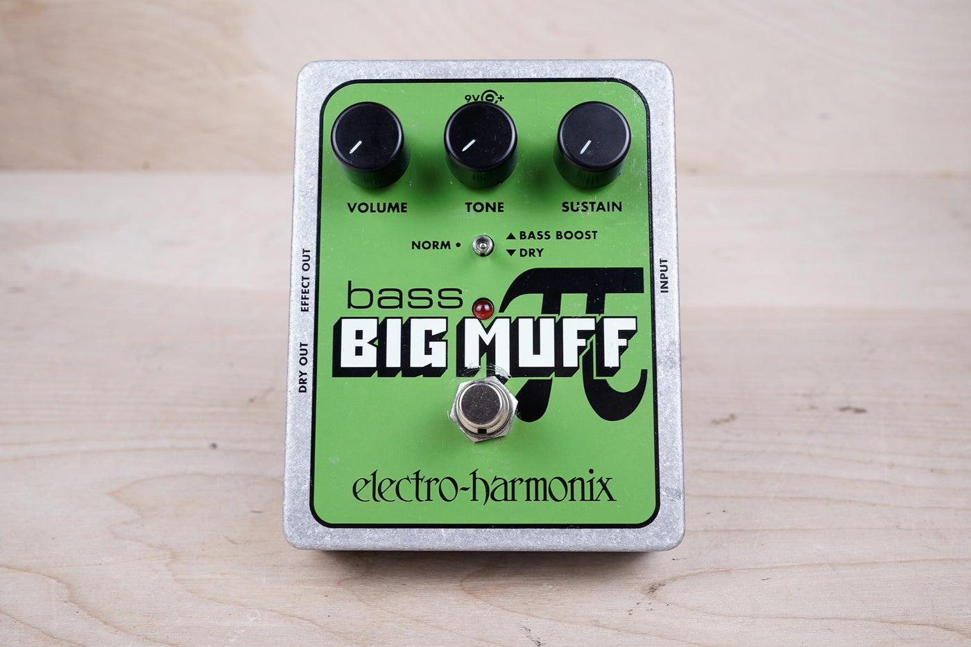 Electro-Harmonix Bass Big Muff Pi Distortion / Sustainer in Box