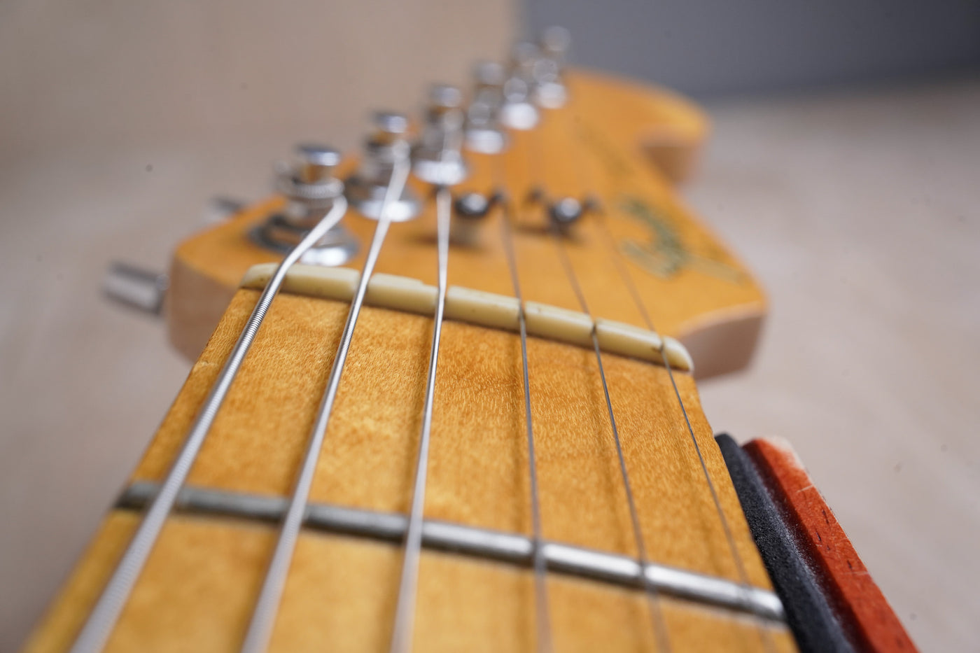 Fender Standard Stratocaster 1983 Black Vintage USA 2 Knob Dan Smith Era w/ OHSC, FreeFlyte Tremolo Arm