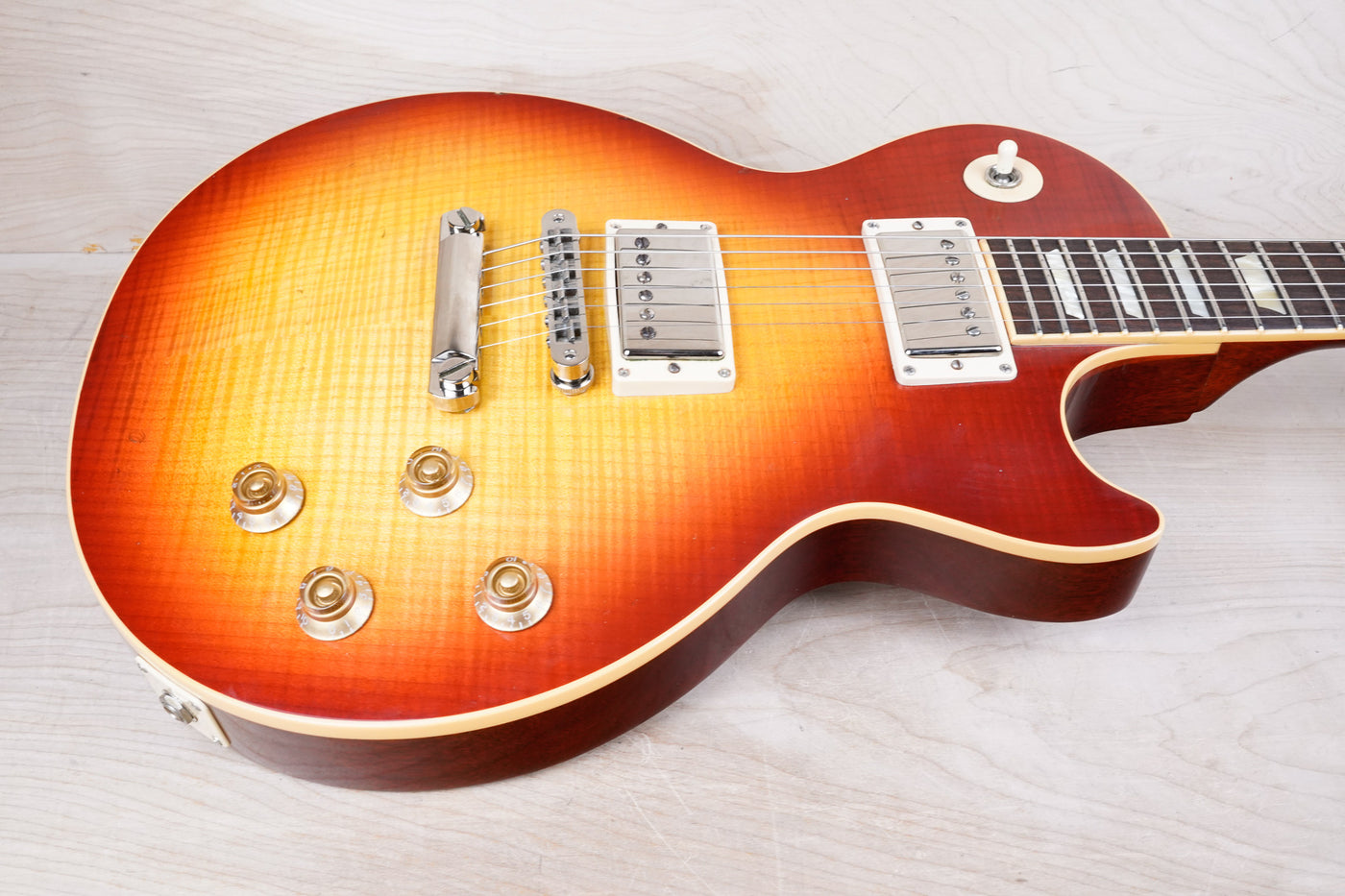 Gibson Les Paul Premium Plus 2006 Heritage Cherry Sunburst AAA Flame Top Burstbucker Pro PAF Pickups w/ OHSC, Paperwork
