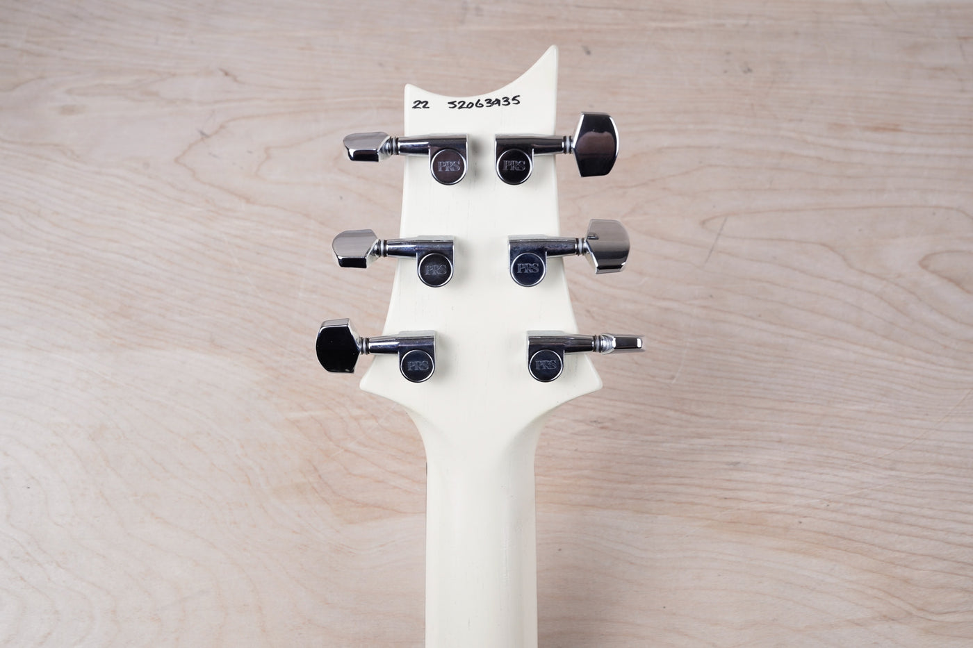 PRS S2 Standard 22 Satin Antique White w/ Bag