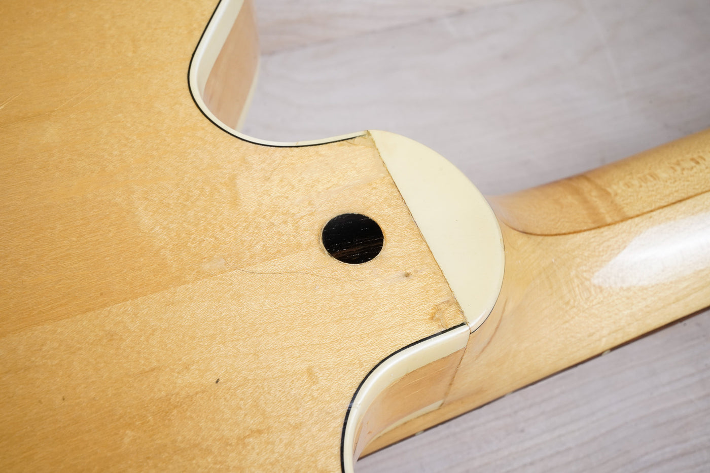 Gretsch 7607 Broadkaster Hollow Body 1975 Natural Filter'Tron Pickups Vintage USA w/ OHSC