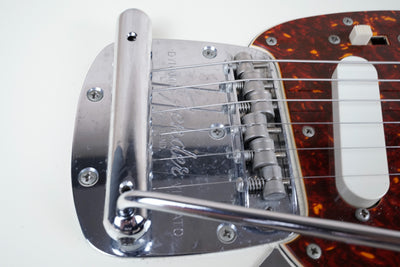 Fender MG-65 Mustang Reissue CIJ 2007 Vintage White US Vintage Grey Bobbin Pickups w/ Bag