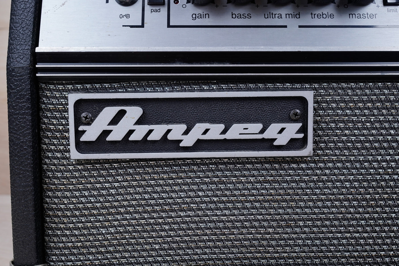 Ampeg SVT-350AV 50th Anniversary 350-Watt Solid State Bass Amp Head 2000 Black