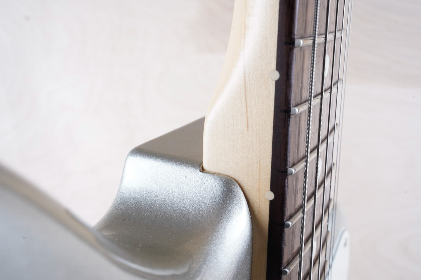 Fender FSR Hybrid II Jazzmaster MIJ 2024 Inca Silver Japan w/ Bag