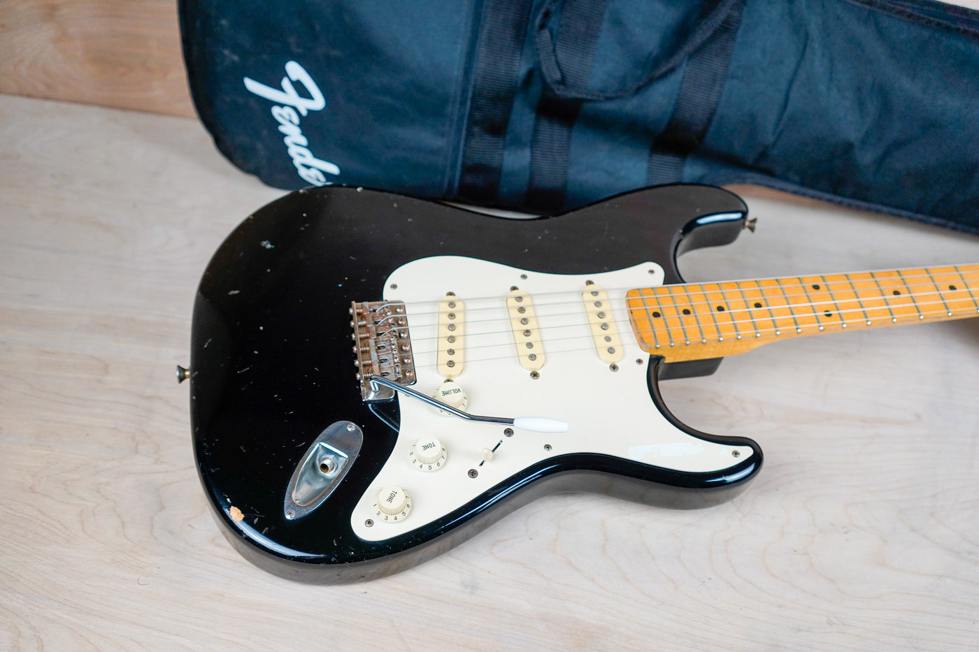 Fender ST-57 Stratocaster Reissue MIJ 1993 Black Made in Japan w/ Bag
